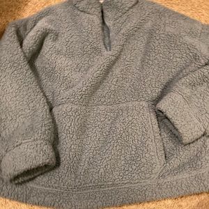 Sherpa AE sweatshirt